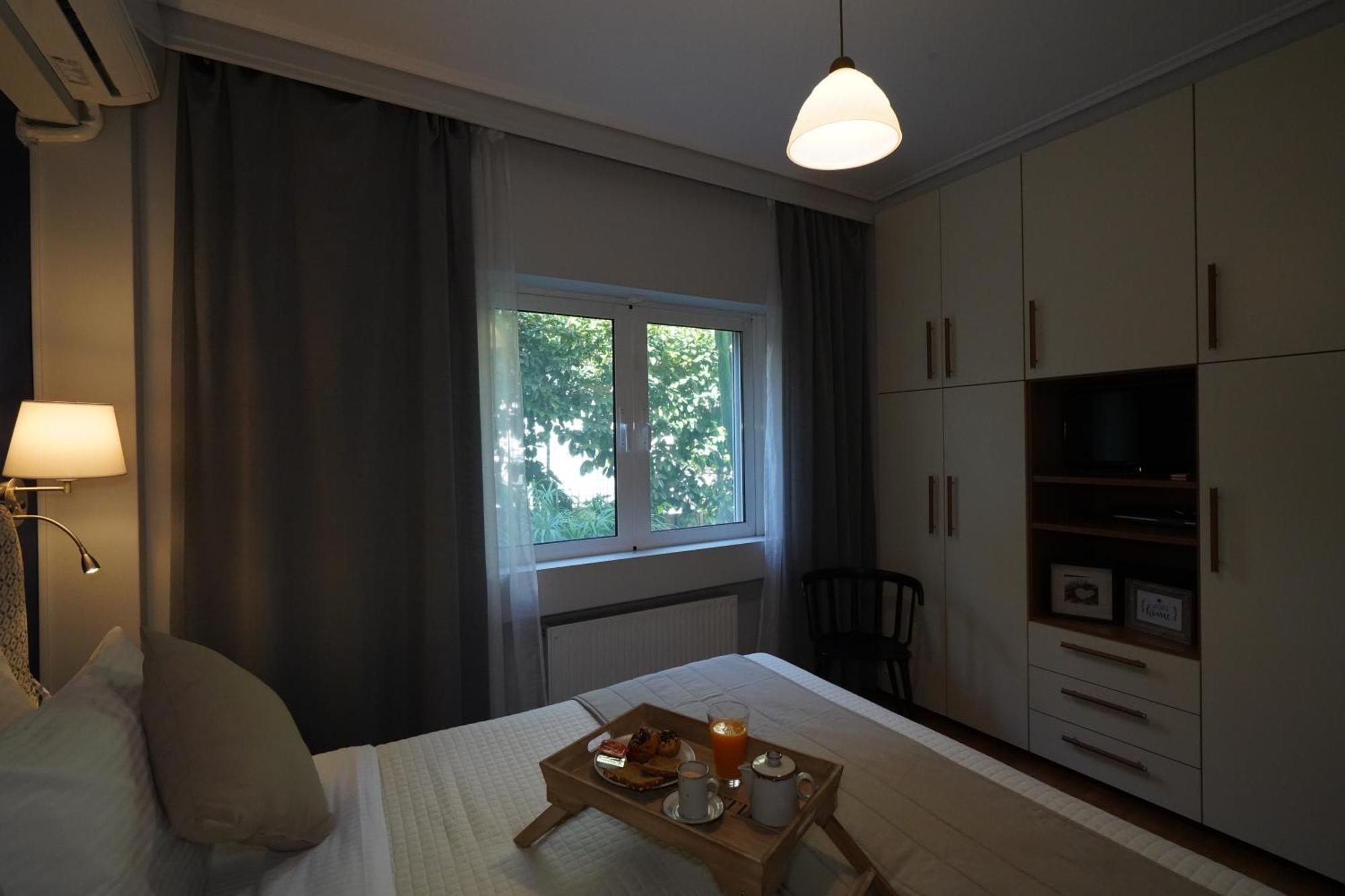 Garden Next To The Mall -private Parking * Athen